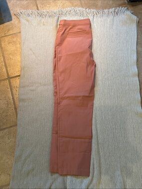 Women's Slim Crop Capris in Dusty Rose